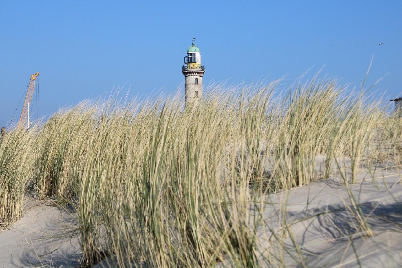 Ferienhaeuschen Kuestenwald Bei Warnemuende, Eigener Garten, Terrasse Mit Strandkorb, 400M Zum Strand Дідріхсгаґен Екстер'єр фото